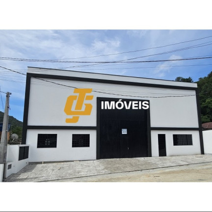 Galpão à Venda, 632 m² em Rio Pequeno - Camboriú