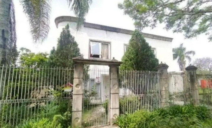 Casa com 5 Quartos à Venda, 350 m² em Seminário - Curitiba