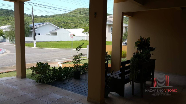Imagem Casa com 4 Quartos à Venda, 228 m² em Praia De Fora - Palhoça Imagem Casa com 4 Quartos à Venda, 228 m² em Praia De Fora - Palhoça