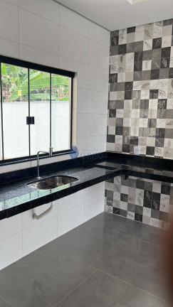 Imagem Casa com 3 Quartos à Venda, 370 m² em Centro - Anápolis