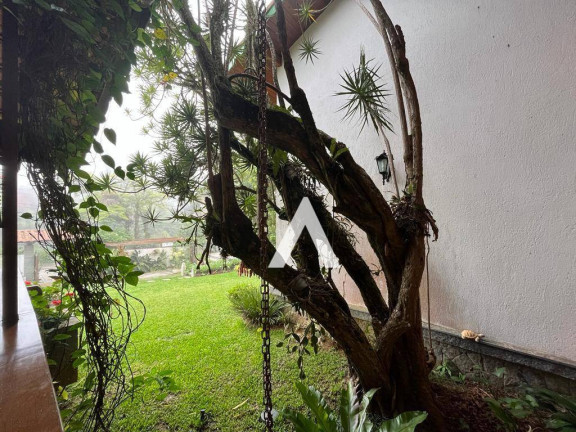 Imagem Casa com 5 Quartos à Venda, 350 m² em Iucas - Teresópolis