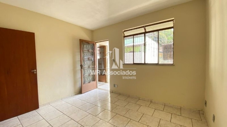 Apartamento com 2 Quartos à Venda, 75 m²