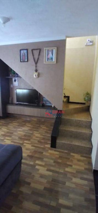 Imagem Sobrado com 3 Quartos à Venda, 150 m² em Campo De Santana - Curitiba Imagem Sobrado com 3 Quartos à Venda, 150 m² em Campo De Santana - Curitiba