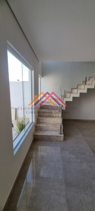 Imagem Sobrado com 3 Quartos à Venda, 143 m² em Laranjeiras - Caieiras