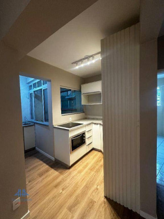 Imagem Apartamento com 2 Quartos à Venda, 47 m² em Centro - Florianópolis Imagem Apartamento com 2 Quartos à Venda, 47 m² em Centro - Florianópolis