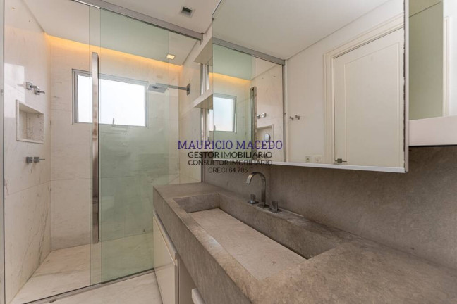 Imagem Casa com 4 Quartos à Venda, 840 m² em Alphaville Residencial Um - Barueri Imagem Casa com 4 Quartos à Venda, 840 m² em Alphaville Residencial Um - Barueri