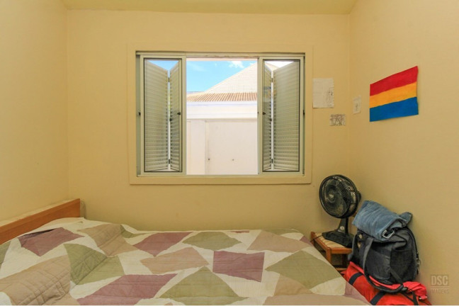 Imagem Casa com 3 Quartos à Venda, 80 m² em Cavalhada - Porto Alegre