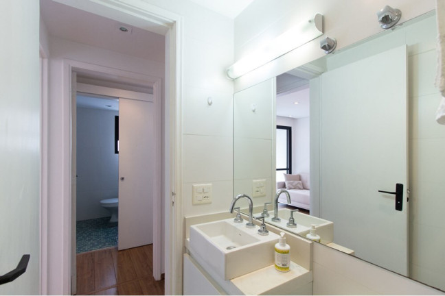Imagem Apartamento com 2 Quartos à Venda, 60 m² em Moema - São Paulo