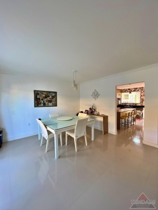 Imagem Casa com 5 Quartos à Venda, 250 m² em Vargem Grande - Rio De Janeiro