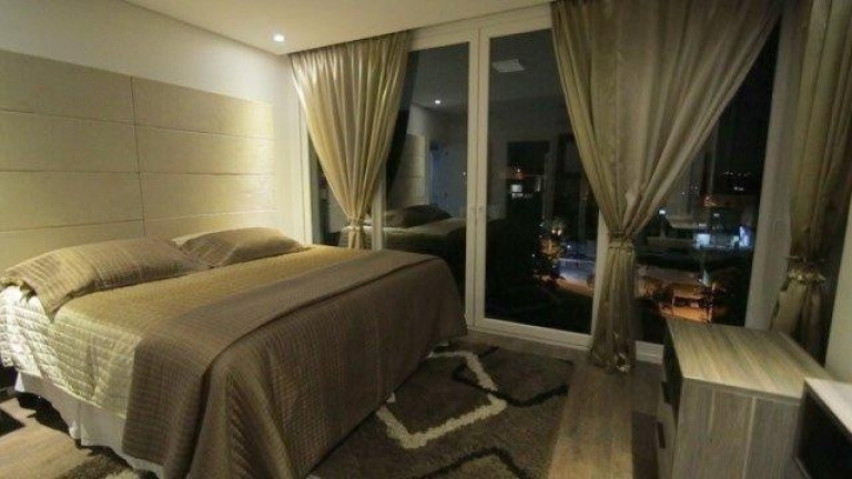 Imagem Casa com 4 Quartos à Venda, 580 m² em São Paulo Ii - Cotia Imagem Casa com 4 Quartos à Venda, 580 m² em São Paulo Ii - Cotia