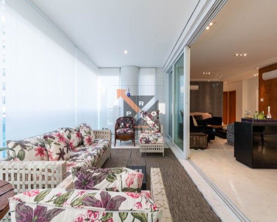 Imagem Imóvel com 4 Quartos à Venda, 335 m² em Anália Franco - São Paulo Imagem Imóvel com 4 Quartos à Venda, 335 m² em Anália Franco - São Paulo