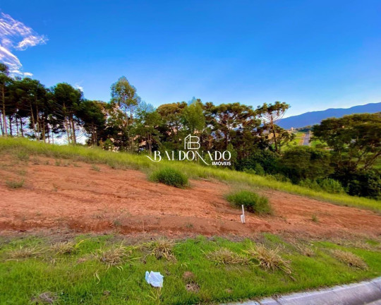 Terreno à Venda, 200 m² em Centro - Extrema