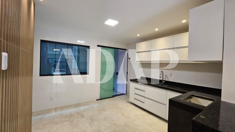 Imagem Casa com 3 Quartos para Alugar, 160 m² em Vargem Grande - Rio De Janeiro Imagem Casa com 3 Quartos para Alugar, 160 m² em Vargem Grande - Rio De Janeiro