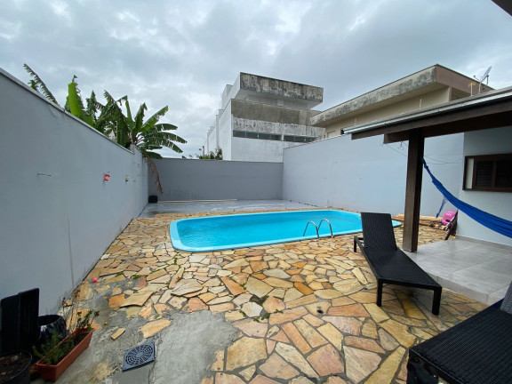 Imagem Casa com 4 Quartos à Venda, 231 m² em São João - Itajaí Imagem Casa com 4 Quartos à Venda, 231 m² em São João - Itajaí