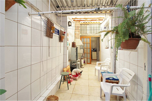Imagem Imóvel com 2 Quartos à Venda,  em Petrópolis - Porto Alegre