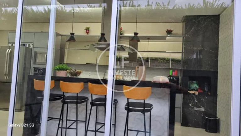 Imagem Casa de Condomínio com 3 Quartos à Venda, 300 m² em Parqville Pinheiros - Aparecida De Goiânia
