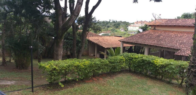 Casa com 4 Quartos à Venda, 380 m² em Engordadouro - Jundiaí