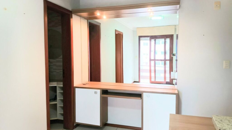Imagem Imóvel com 1 Quarto à Venda, 41 m² em Jardim Lindóia - Porto Alegre