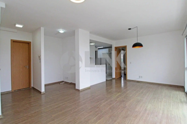 Apartamento com 3 Quartos à Venda, 105 m² em Passo Da Areia - Porto Alegre