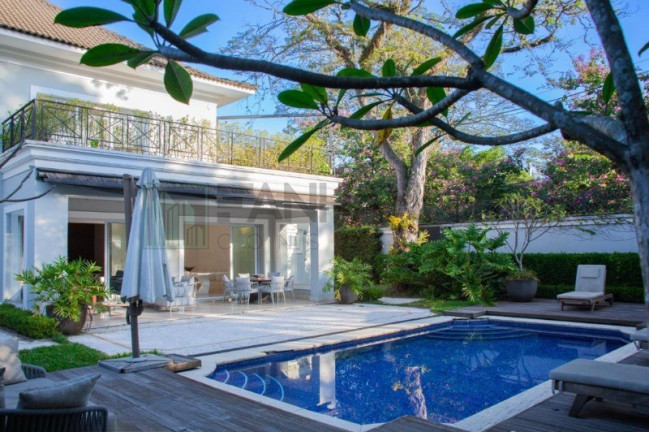 Imagem Casa com 4 Quartos à Venda, 700 m² em Jardim Europa - São Paulo