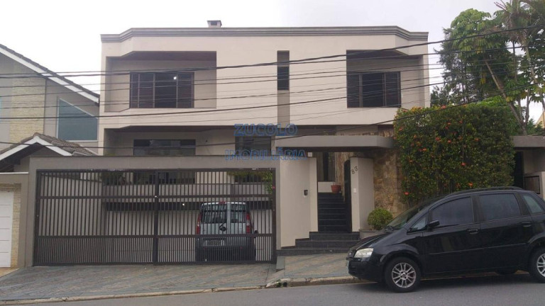 Sobrado com 8 Quartos à Venda, 610 m²