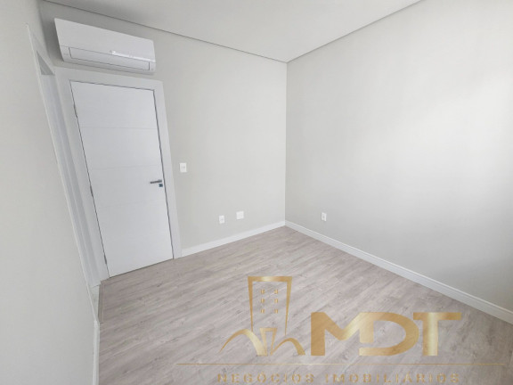 Imagem Casa com 4 Quartos à Venda, 209 m² em Planalto - Belo Horizonte