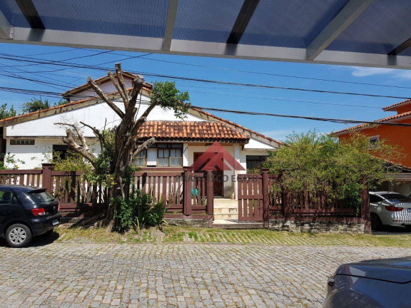 Casa com 7 Quartos à Venda, 410 m² em Camboinhas - Niterói