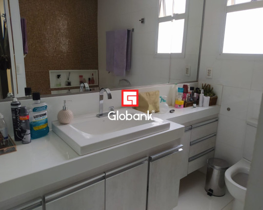 Imagem Apartamento com 3 Quartos à Venda, 165 m² em Centro - Montes Claros Imagem Apartamento com 3 Quartos à Venda, 165 m² em Centro - Montes Claros
