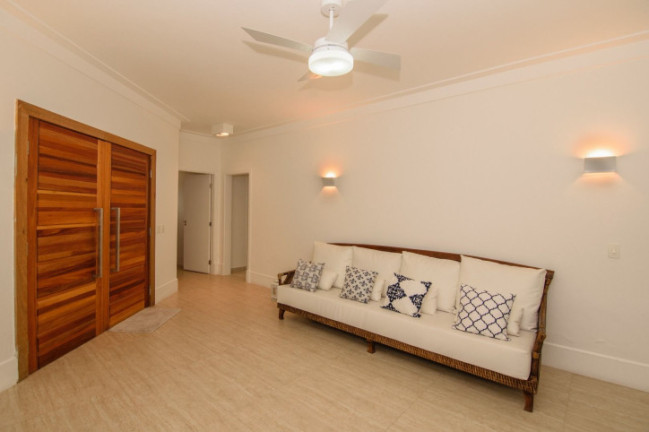 Imagem Casa com 5 Quartos à Venda, 270 m² em Acapulco - Guarujá Imagem Casa com 5 Quartos à Venda, 270 m² em Acapulco - Guarujá