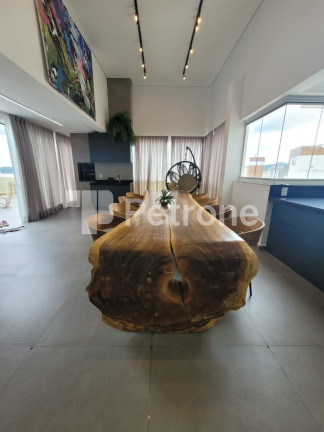 Imagem Imóvel com 3 Quartos à Venda, 320 m² em Palmas - Governador Celso Ramos
