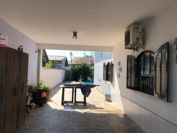 Imagem Casa com 3 Quartos à Venda, 180 m² em Quinta Dos Açorianos - Barra Velha Imagem Casa com 3 Quartos à Venda, 180 m² em Quinta Dos Açorianos - Barra Velha