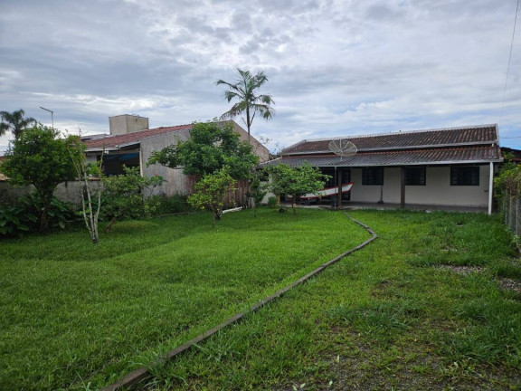 Terreno à Venda,  em Joinville