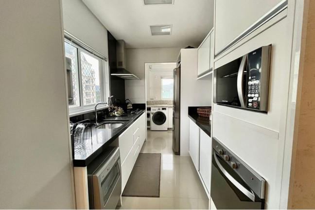 Imagem Imóvel com 3 Quartos à Venda, 122 m² em Pioneiros - Balneário Camboriú
