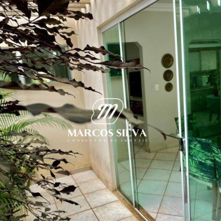 Imagem Casa com 3 Quartos à Venda, 300 m² em Campinas