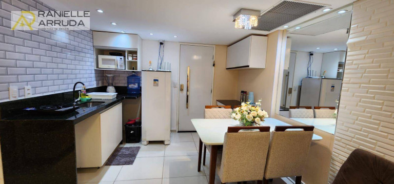 Imagem Apartamento com 2 Quartos à Venda, 52 m² em Cabo Branco - João Pessoa