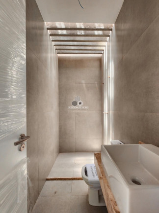 Imagem Casa com 3 Quartos à Venda, 140 m²