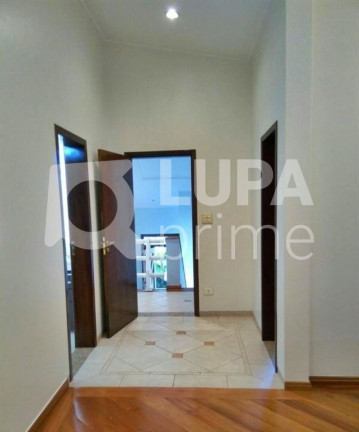 Imagem Casa com 4 Quartos à Venda, 293 m² em City América - São Paulo Imagem Casa com 4 Quartos à Venda, 293 m² em City América - São Paulo