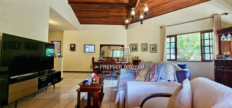 Imagem Casa com 3 Quartos à Venda, 265 m² em Vargem Grande - Teresópolis Imagem Casa com 3 Quartos à Venda, 265 m² em Vargem Grande - Teresópolis