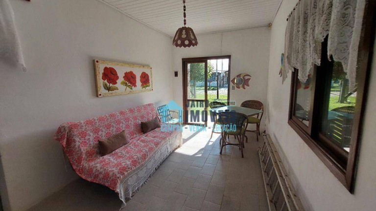 Imagem Casa com 4 Quartos à Venda, 450 m² em Centro - Balneário Pinhal Imagem Casa com 4 Quartos à Venda, 450 m² em Centro - Balneário Pinhal