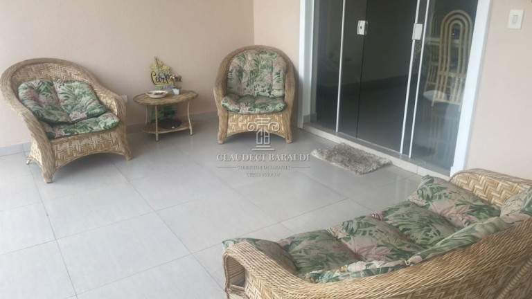 Imagem Sobrado com 3 Quartos à Venda, 400 m² em Barreiro - Araçoiaba Da Serra Imagem Sobrado com 3 Quartos à Venda, 400 m² em Barreiro - Araçoiaba Da Serra