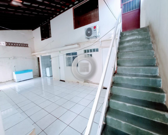 Imagem Casa com 3 Quartos à Venda, 360 m² em Sagrada Família - Montes Claros Imagem Casa com 3 Quartos à Venda, 360 m² em Sagrada Família - Montes Claros