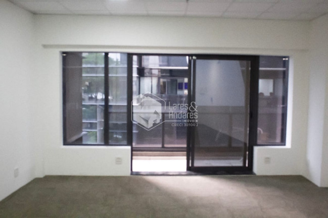 Sala Comercial à Venda, 50 m² em Vila Mariana - São Paulo