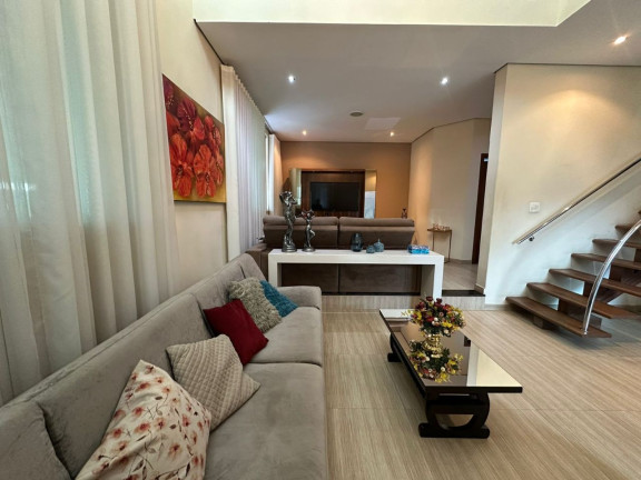 Imagem Casa com 4 Quartos à Venda, 372 m² em Cabral - Contagem Imagem Casa com 4 Quartos à Venda, 372 m² em Cabral - Contagem