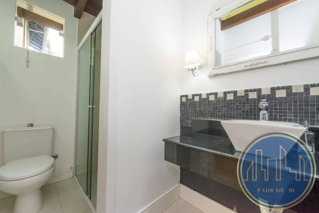 Imagem Casa com 3 Quartos para Temporada, 350 m² em Praia Das Taquaras - Balneário Camboriú Imagem Casa com 3 Quartos para Temporada, 350 m² em Praia Das Taquaras - Balneário Camboriú