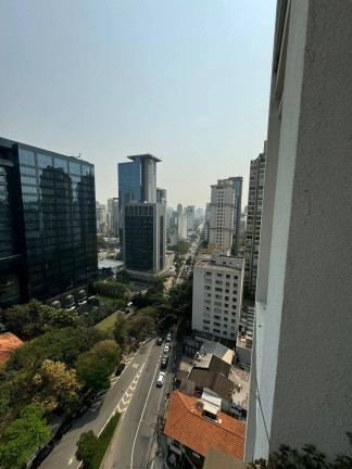 Apartamento com 3 Quartos para Alugar, 147 m² em Itaim Bibi - São Paulo