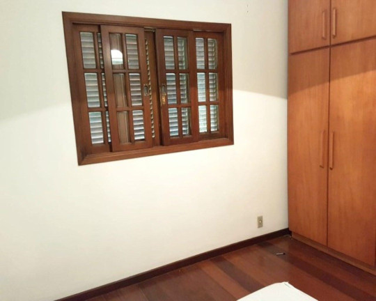 Imagem Casa com 4 Quartos à Venda, 305 m² em Vale Do Paraíso - Teresópolis