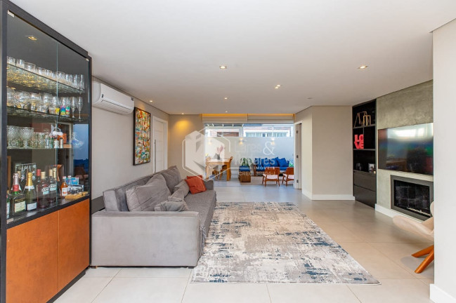 Foto do imóvel Casa com 3 Quartos à Venda, 259 m² em Vila Andrade - São Paulo