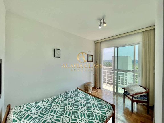 Imagem Casa com 6 Quartos à Venda, 1.200 m² em Golf Gardens - Carapicuíba Imagem Casa com 6 Quartos à Venda, 1.200 m² em Golf Gardens - Carapicuíba