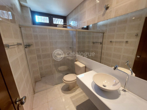 Imagem Casa com 4 Quartos para Alugar, 500 m² em Candelária - Natal Imagem Casa com 4 Quartos para Alugar, 500 m² em Candelária - Natal