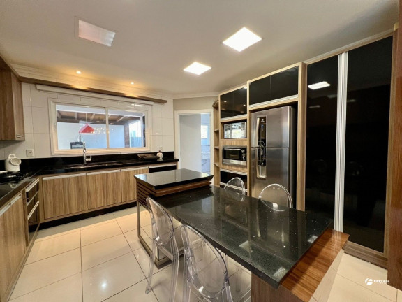 Imagem Casa de Condomínio com 4 Quartos à Venda, 380 m² em Zona Nova - Capão Da Canoa Imagem Casa de Condomínio com 4 Quartos à Venda, 380 m² em Zona Nova - Capão Da Canoa